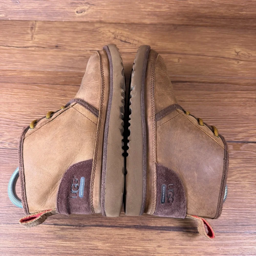 UGG Neumel‎ II Weather Boot Youth Size 4 Leather Winter Shoes Snow Boots